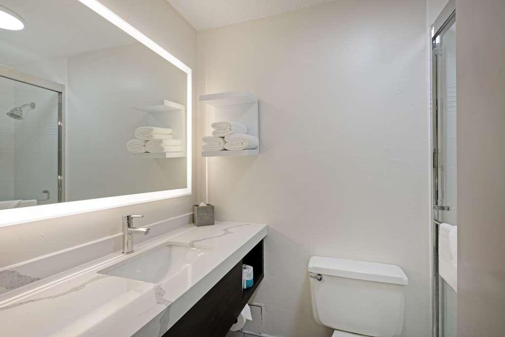 The Lux Hotel & Conference Center, Ascend Hotel Collection Waterloo Room photo