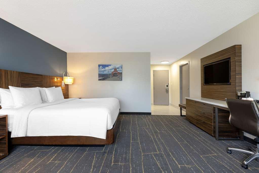The Lux Hotel & Conference Center, Ascend Hotel Collection Waterloo Room photo