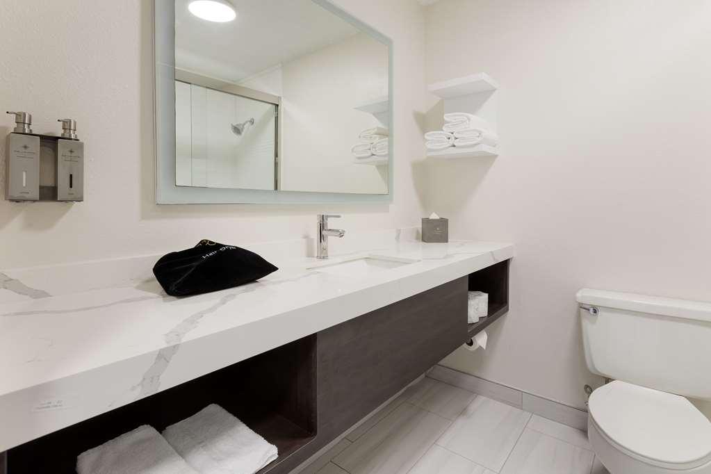 The Lux Hotel & Conference Center, Ascend Hotel Collection Waterloo Room photo
