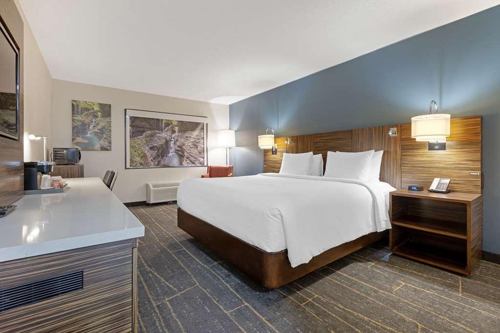 The Lux Hotel & Conference Center, Ascend Hotel Collection Waterloo Room photo
